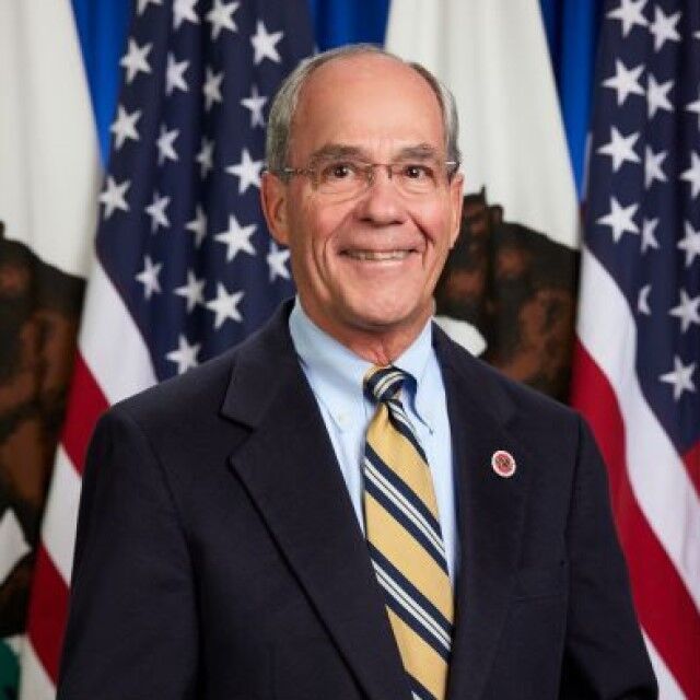 Roger Niello
